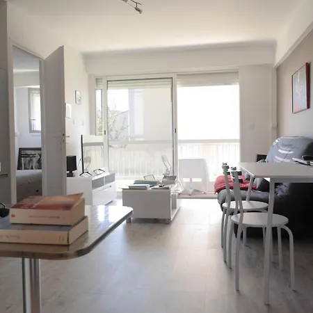 Apartamento Quiet With Terrace Cannes